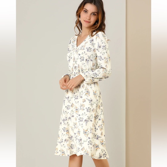 Floral Print V-Neck Long Sleeve Smocked Waist Midi Dress - Picture 3 of 9